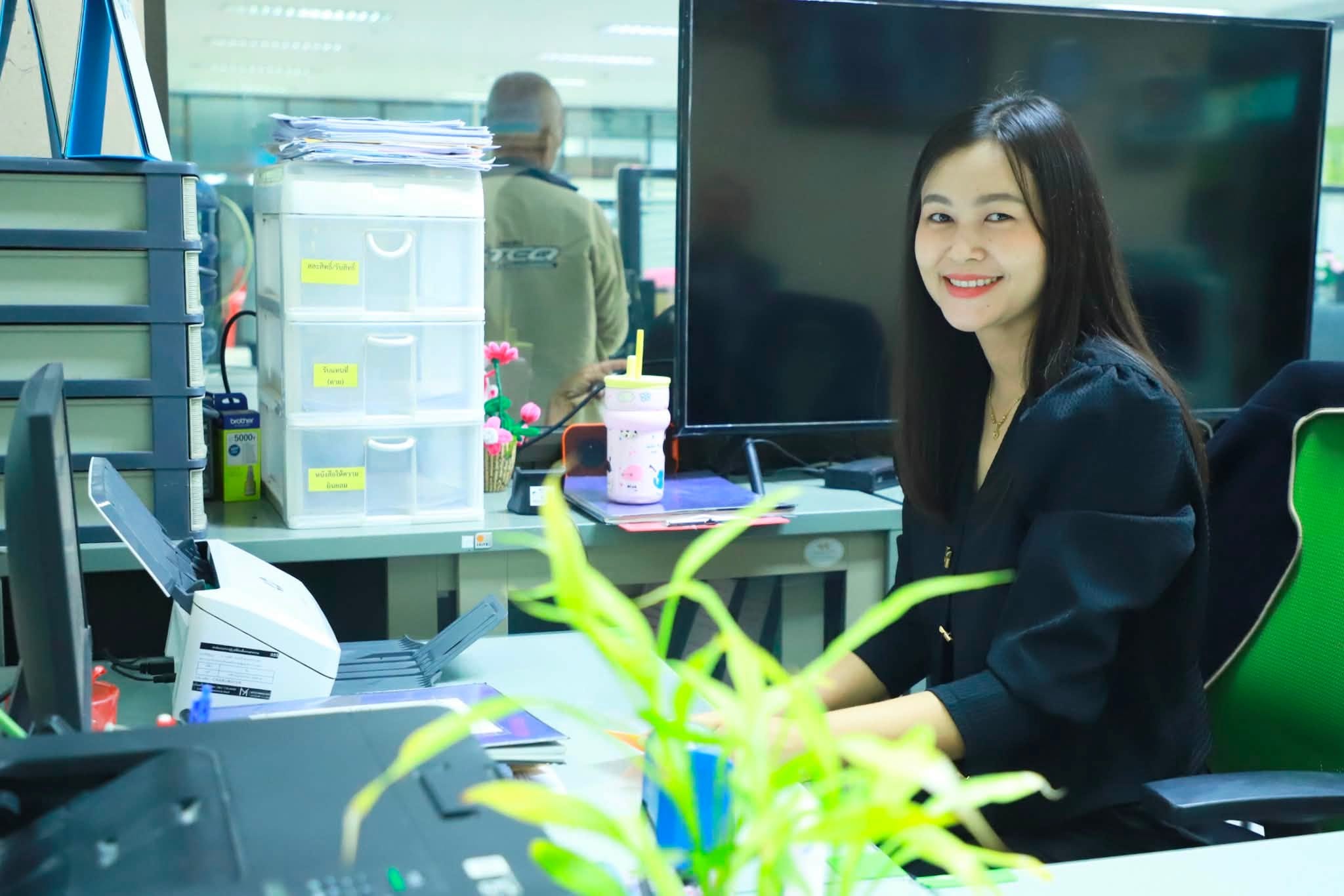 title - รองเลขาธิการ ส.ป.ก. ลงพื้นที่ตรวจเยี่ยม ส.ป.ก.มหาสารคาม พร้อมมอบโฉนดเพื่อการเกษตรให้แก่เกษตรกร